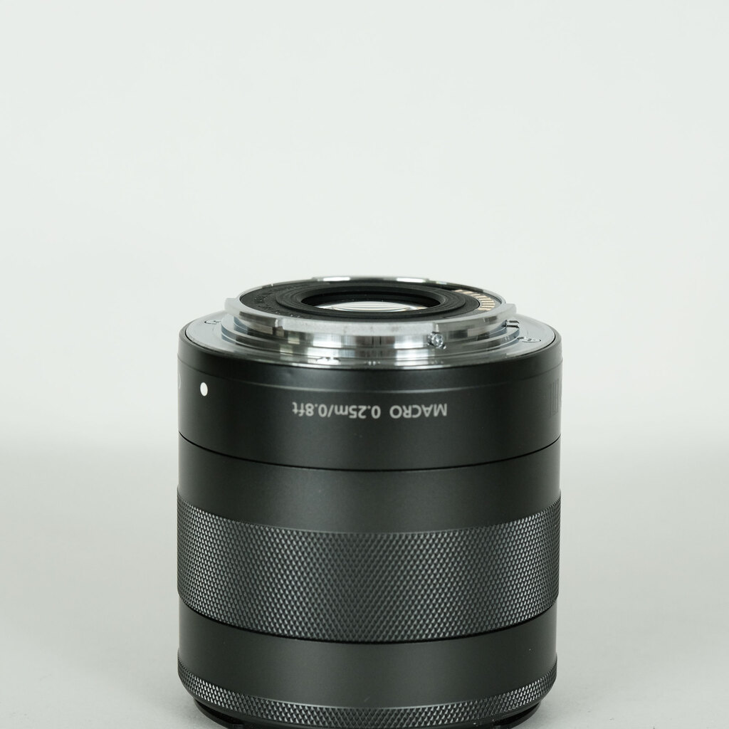 Canon EF-M18-55mm F3.5-5.6 IS STM
