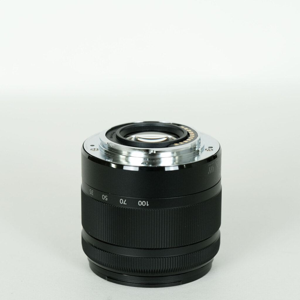 Panasonic LUMIX G VARIO 35-100mm / F4.0-5.6 ASPH. / MEGA O.I.S. Panasonic LUMIX G VARIO 35-100mm / F4.0-5.6 ASPH. / MEGA O.I.S.