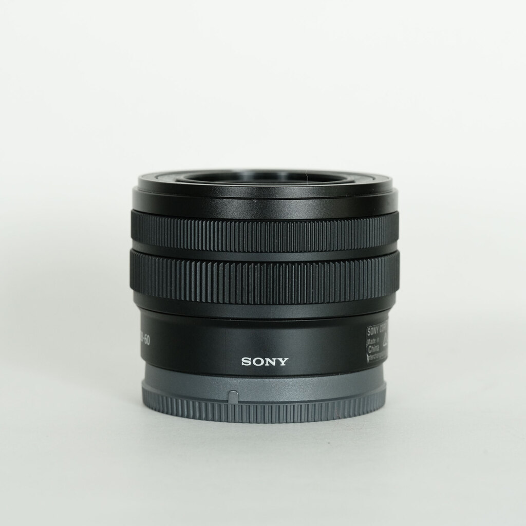【美品】SONY レンズ FE 28-60mm F4-5.6 SEL2860 新品)SONY (ソニー) FE 28-60mm F4-5.6 SEL2860（商品ID