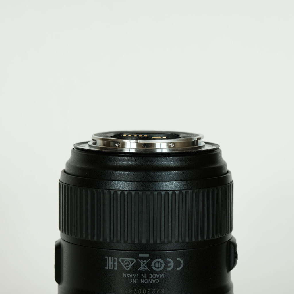 Canon EF24-105mm F4L IS II USM Canon EF24-105mm F4L IS II USM
