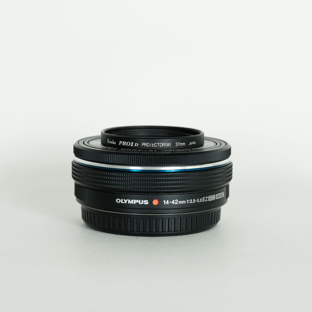 OLYMPUS M.ZUIKO DIGITAL ED 14-42mm F3.5-5.6 EZ ブラックの