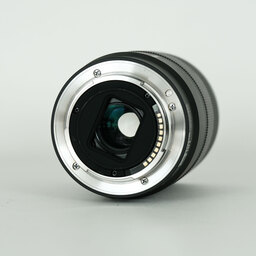 SONY E 18-135mm F3.5-5.6 OSS SEL18135