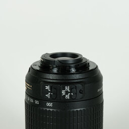 Nikon AF-S DX VR Zoom-Nikkor 55-200mm F4-5.6G IF-ED