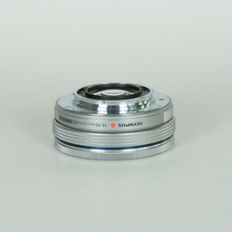 OLYMPUS M.ZUIKO DIGITAL ED 14-42mm F3.5-5.6 EZ シルバー OLYMPUS M.ZUIKO DIGITAL ED 14-42mm F3.5-5.6 EZ シルバー