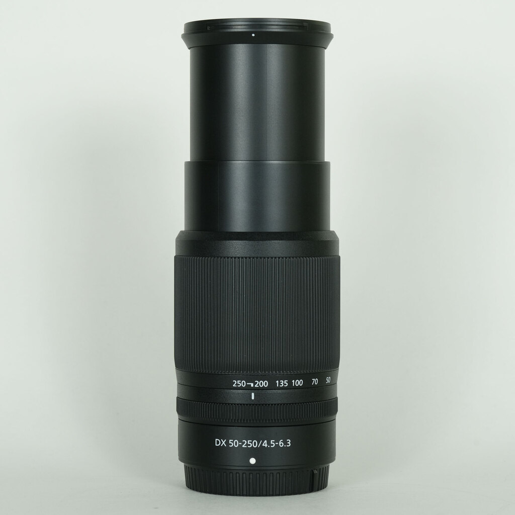 Nikon NIKKOR Z DX 50-250mm f/4.5-6.3 VR Nikon NIKKOR Z DX 50-250mm f/4.5-6.3 VR