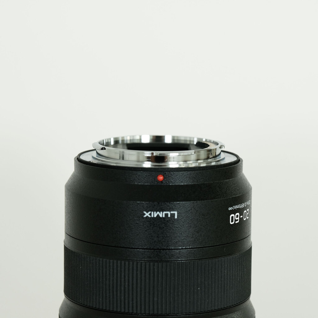 Panasonic LUMIX S 20-60mm F3.5-5.6 Panasonic LUMIX S 20-60mm F3.5-5.6