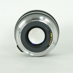 Canon EF28mm F1.8 USM Canon EF28mm F1.8 USM