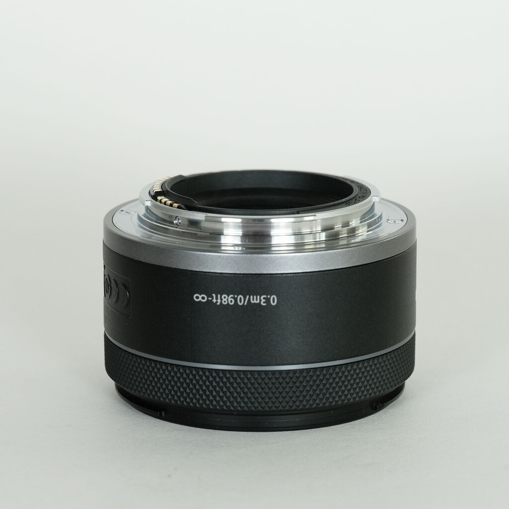 Canon RF50mm F1.8 STM Canon RF50mm F1.8 STM