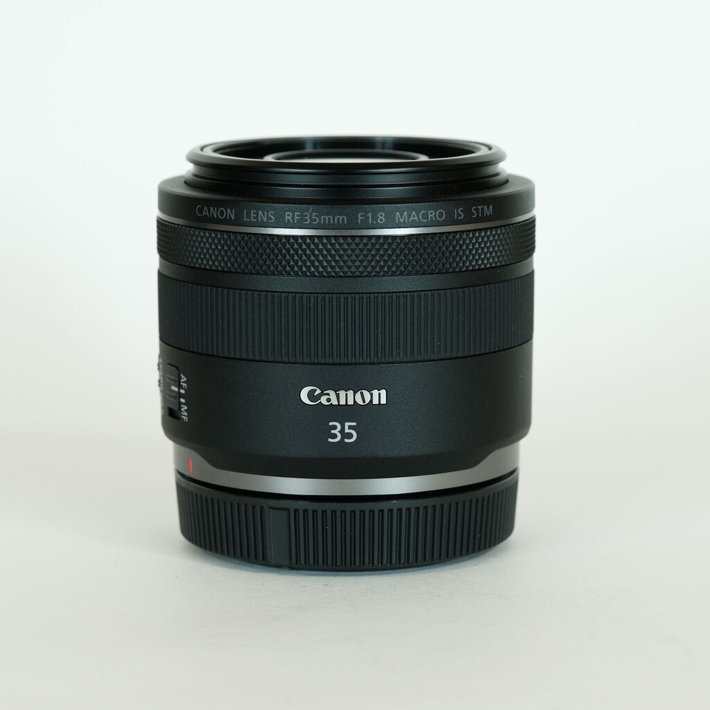 Canon RF35mm F1.8 MACRO IS STM
