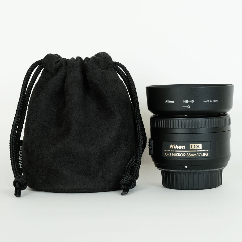 Nikon AF-S DX NIKKOR 35mm f/1.8G Nikon AF-S DX NIKKOR 35mm f/1.8G