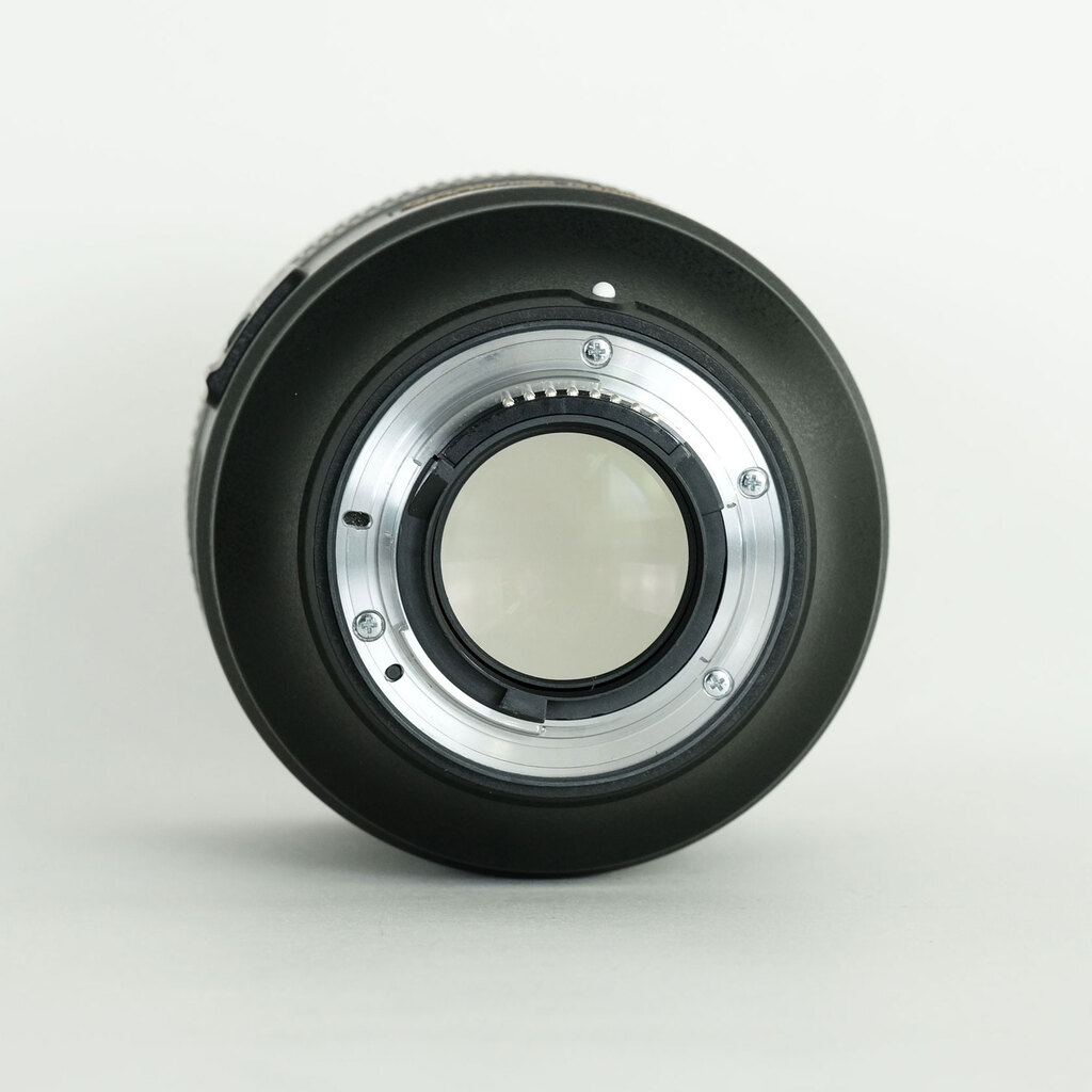 Nikon AF-S NIKKOR 105mm f/1.4E ED Nikon AF-S NIKKOR 105mm f/1.4E ED