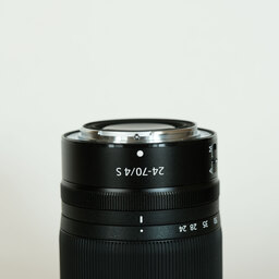 Nikon NIKKOR Z 24-70mm f/4 S Nikon NIKKOR Z 24-70mm f/4 S