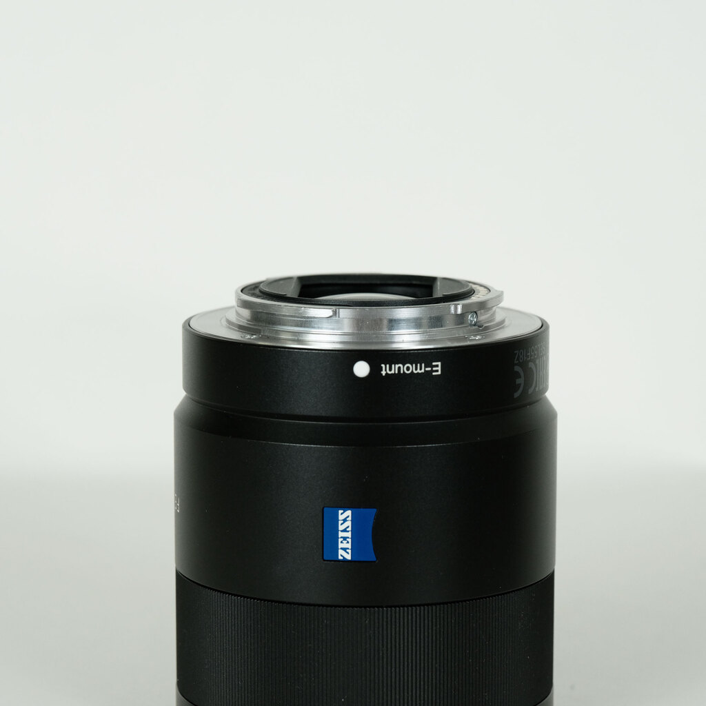 SONY - SEL55F18Z + おまけ　[Zoe] ソニーαの標準レンズ。SEL55F18Zを買ったのでレビューする