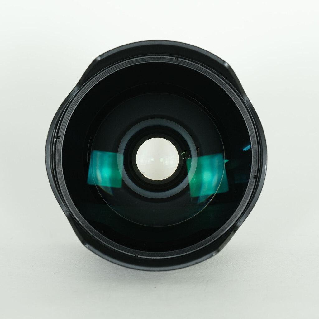 SONY FE 28mm F2 SEL28F20