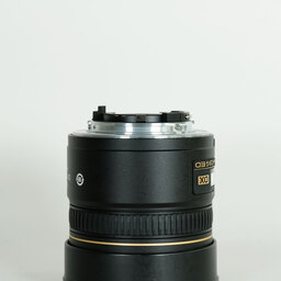 Nikon AF DX Fisheye-Nikkor 10.5mm F2.8G ED Nikon AF DX Fisheye-Nikkor 10.5mm F2.8G ED
