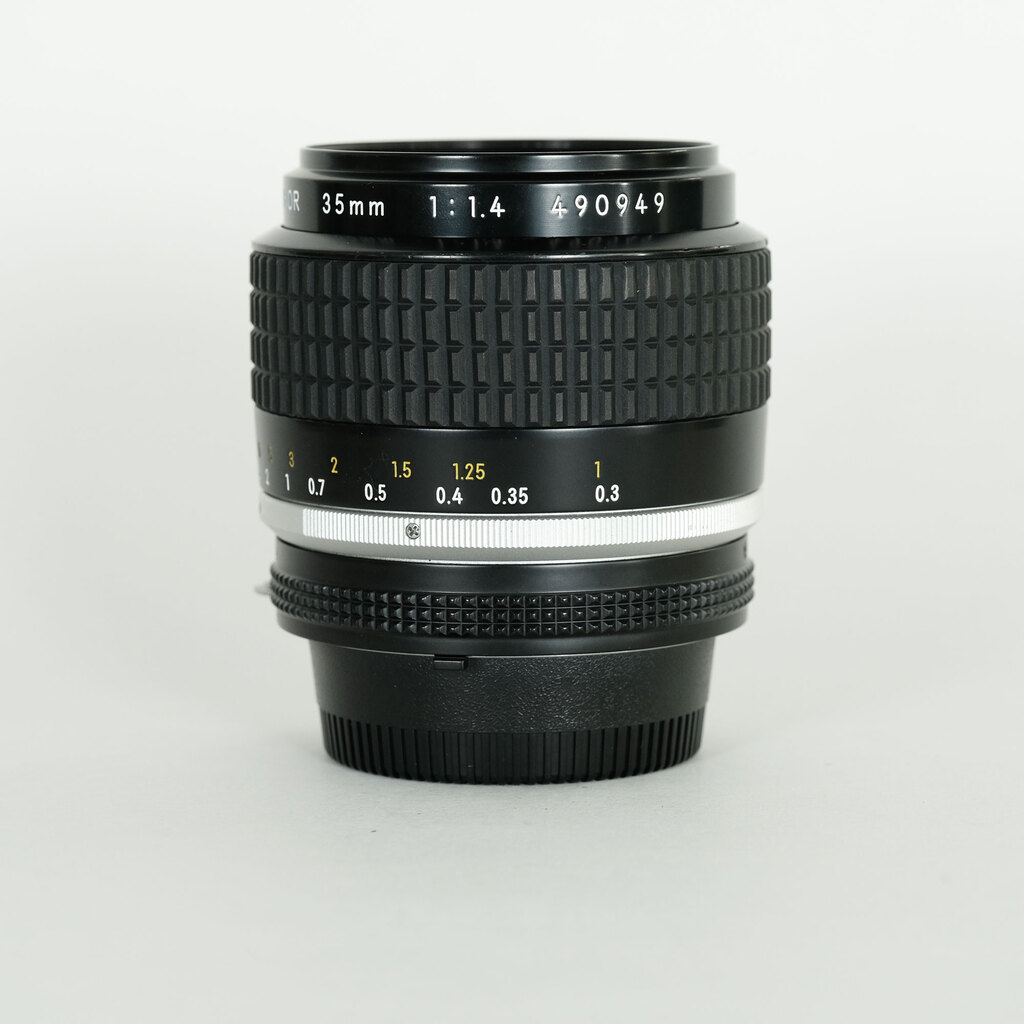 Nikon Ai Nikkor 35mm F1.4S Nikon Ai Nikkor 35mm F1.4S