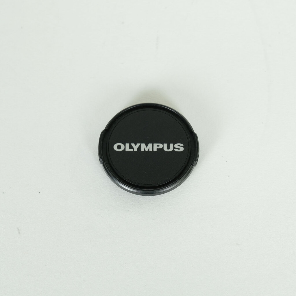 OLYMPUS M.ZUIKO DIGITAL ED 14-42mm F3.5-5.6 EZ シルバー OLYMPUS M.ZUIKO DIGITAL ED 14-42mm F3.5-5.6 EZ シルバー