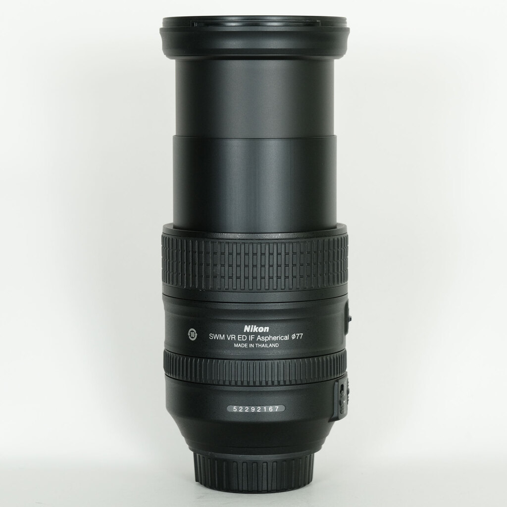 Nikon AF-S NIKKOR 28-300mm f/3.5-5.6G ED VR Nikon AF-S NIKKOR 28-300mm f/3.5-5.6G ED VR