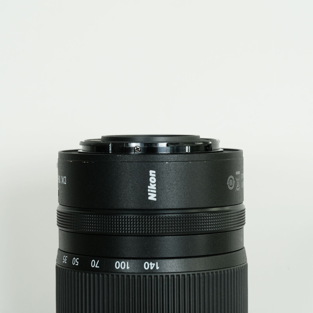 Nikon NIKKOR Z DX 18-140mm f/3.5-6.3 VR Nikon NIKKOR Z DX 18-140mm f/3.5-6.3 VR