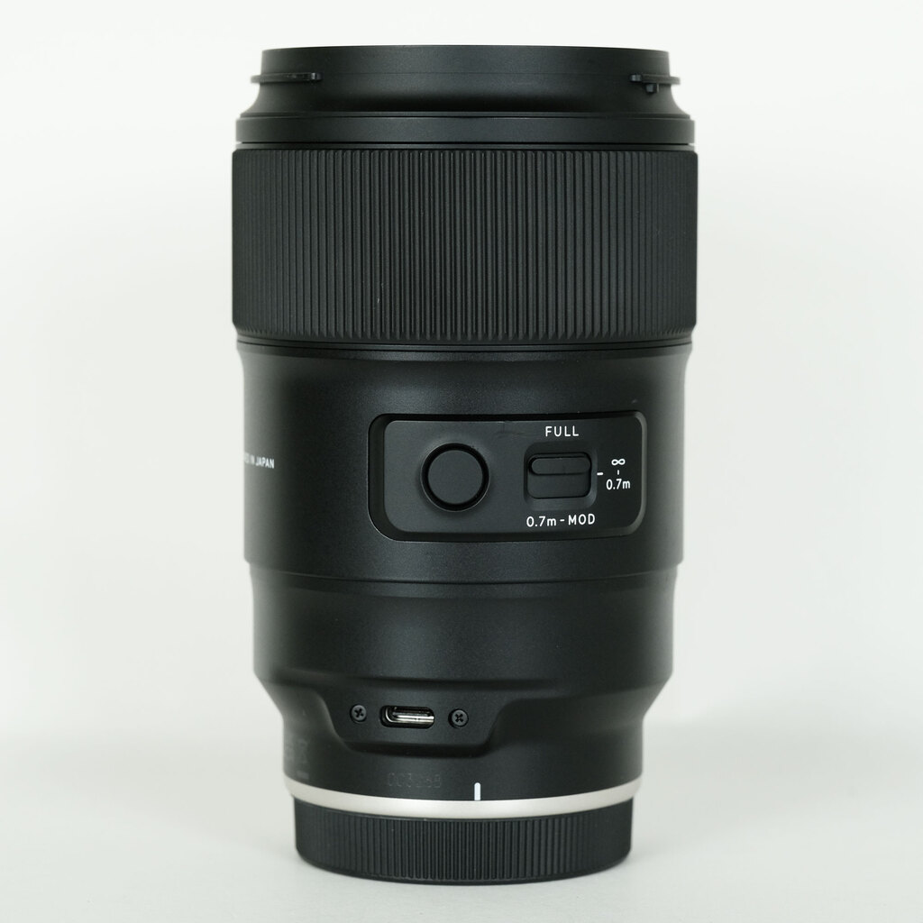 TAMRON 90mm F/2.8 Di III MACRO VXD [ソニーE用]