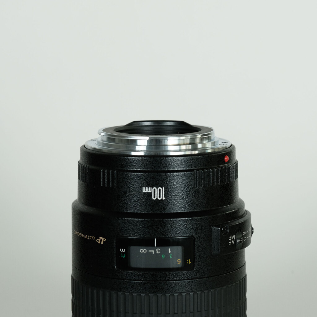 Canon EF100mm F2.8 マクロ USM Canon EF100mm F2.8 マクロ USM