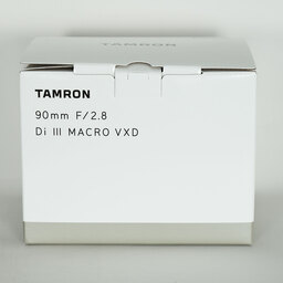 TAMRON 90mm F/2.8 Di III MACRO VXD [ソニーE用]