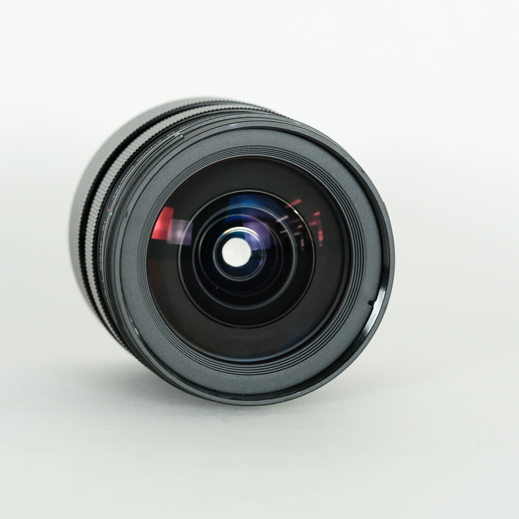 OLYMPUS M.ZUIKO DIGITAL ED 12-40mm F2.8 PRO OLYMPUS M.ZUIKO DIGITAL ED 12-40mm F2.8 PRO