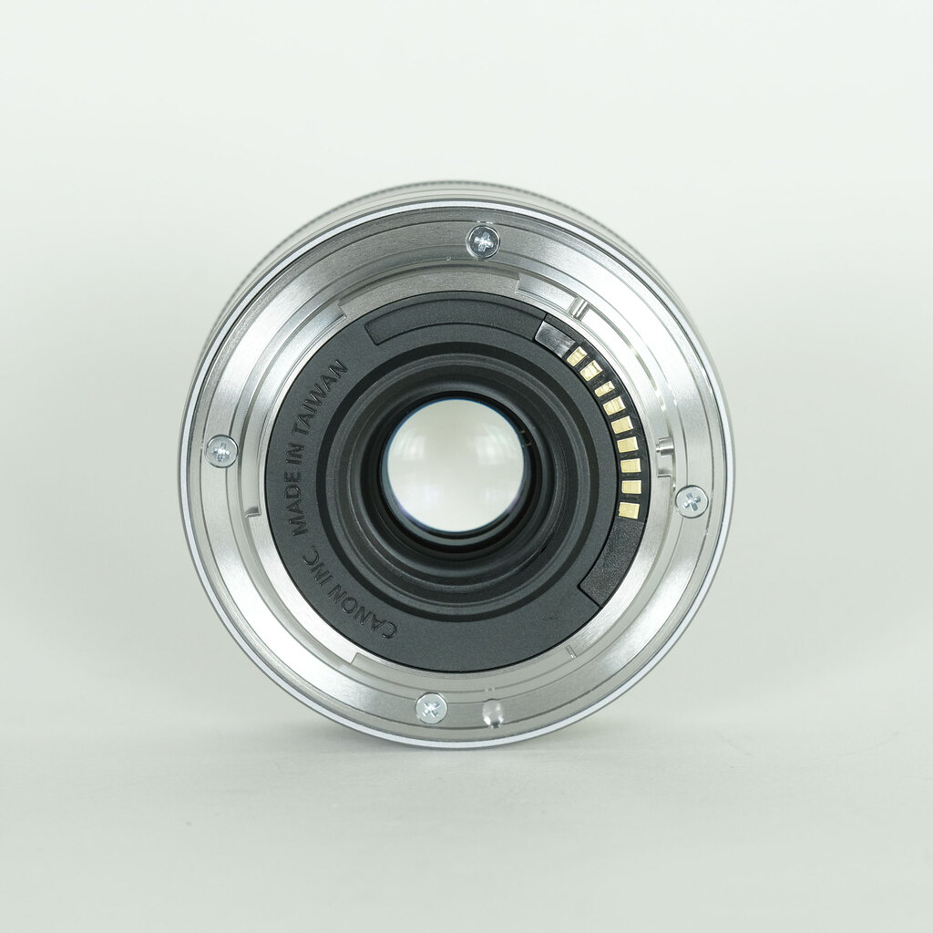 Canon EF-M22mm F2 STM Canon EF-M22mm F2 STM