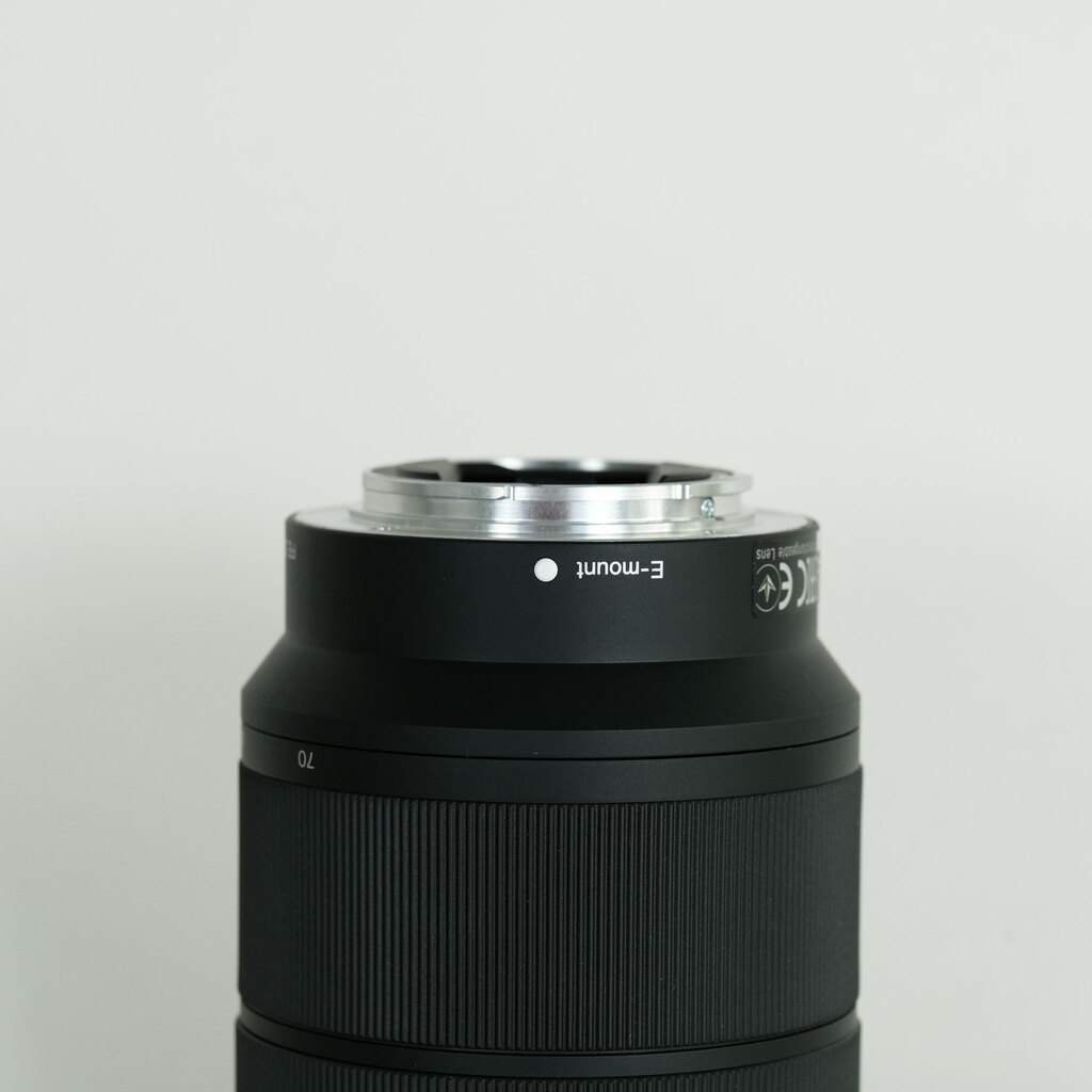 SONY FE 28-70mm F3.5-5.6 OSS SEL2870 SONY FE 28-70mm F3.5-5.6 OSS SEL2870