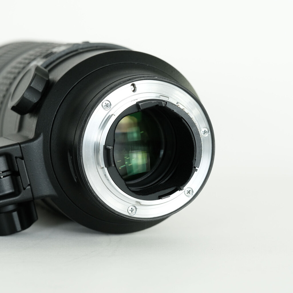 Nikon AF-S NIKKOR 70-200mm F2.8 G ED VR II Nikon AF-S NIKKOR 70-200mm F2.8 G ED VR II
