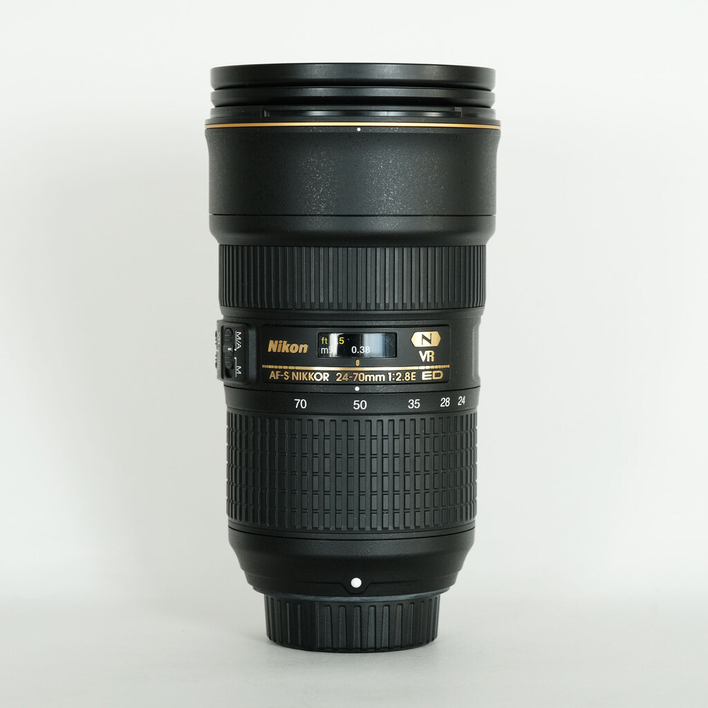 Nikon AF-S NIKKOR 24-70mm f/2.8E ED VR Nikon AF-S NIKKOR 24-70mm f/2.8E ED VR