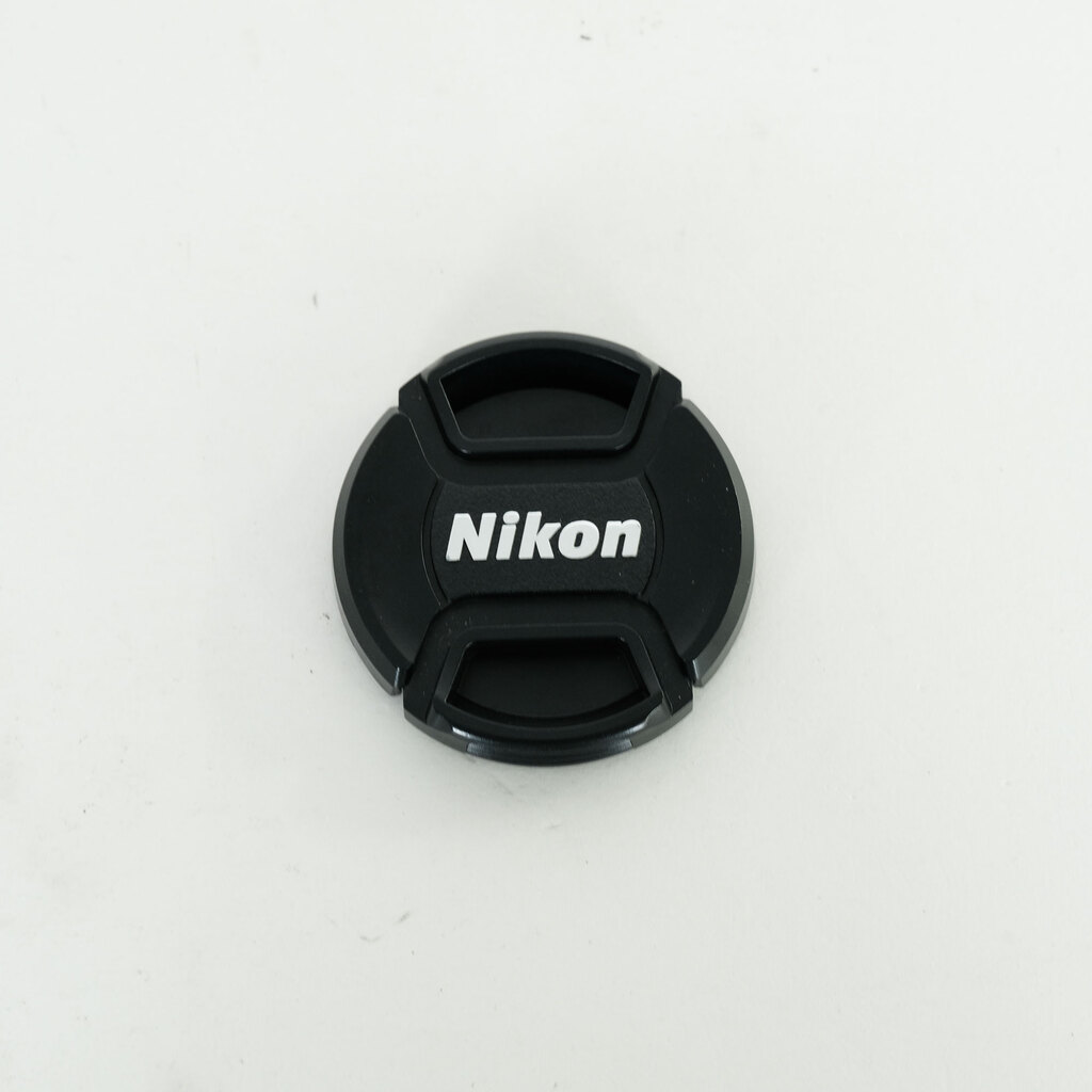 Nikon AF-S DX NIKKOR 18-55mm f3.5-5.6G VR II Nikon AF-S DX NIKKOR 18-55mm f3.5-5.6G VR II