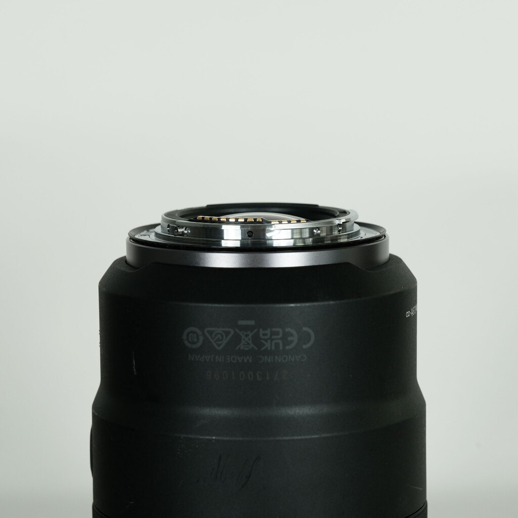 Canon RF135mm F1.8 L IS USM
