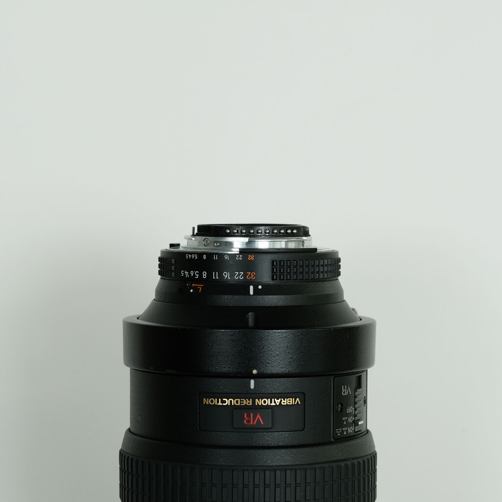 Nikon Ai AF VR Zoom-Nikkor 80-400mm f/4.5-5.6D ED Nikon Ai AF VR Zoom-Nikkor 80-400mm f/4.5-5.6D ED