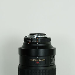 Nikon Ai AF VR Zoom-Nikkor 80-400mm f/4.5-5.6D ED Nikon Ai AF VR Zoom-Nikkor 80-400mm f/4.5-5.6D ED