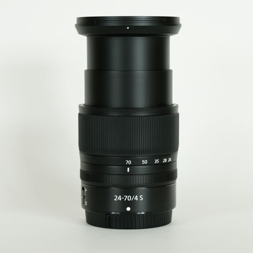 Nikon NIKKOR Z 24-70mm f/4 S Nikon NIKKOR Z 24-70mm f/4 S