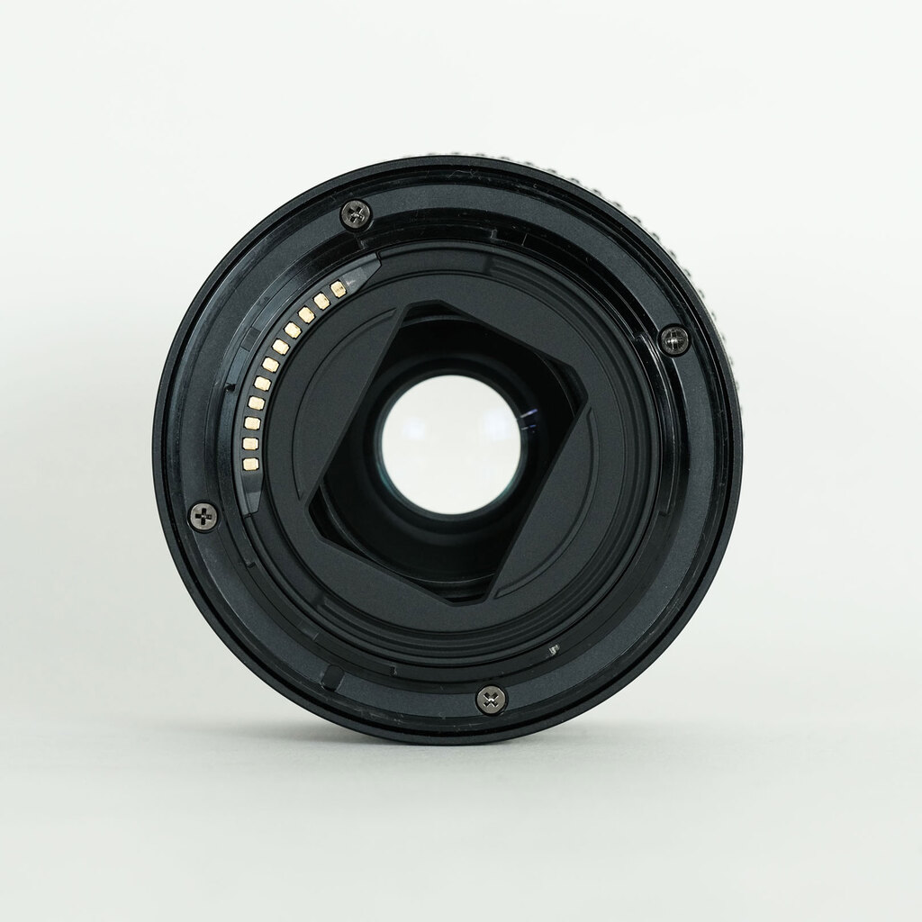 Nikon NIKKOR Z 40mm f/2 Nikon NIKKOR Z 40mm f/2
