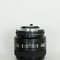 Nikon Ai AF Nikkor 85mm f/1.8D Nikon Ai AF Nikkor 85mm f/1.8D