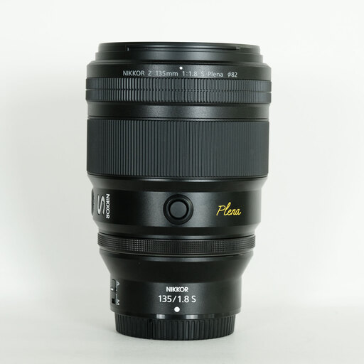 Nikon NIKKOR Z 135mm f/1.8 S Plena