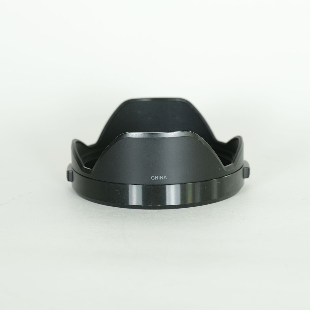 OLYMPUS M.ZUIKO DIGITAL ED 12-40mm F2.8 PRO OLYMPUS M.ZUIKO DIGITAL ED 12-40mm F2.8 PRO