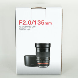 SAMYANG 135mm F2.0 (ニコンF用)CPU付
