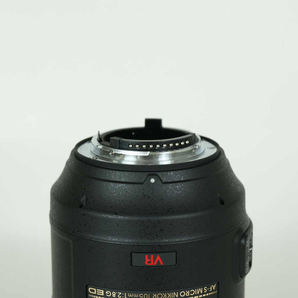 Nikon AF-S VR Micro-Nikkor 105mm f/2.8G IF-ED