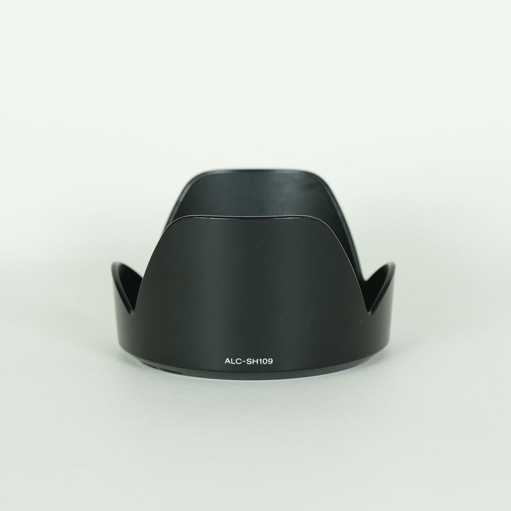 SONY E18-200mm F3.5-6.3 OSS SEL18200