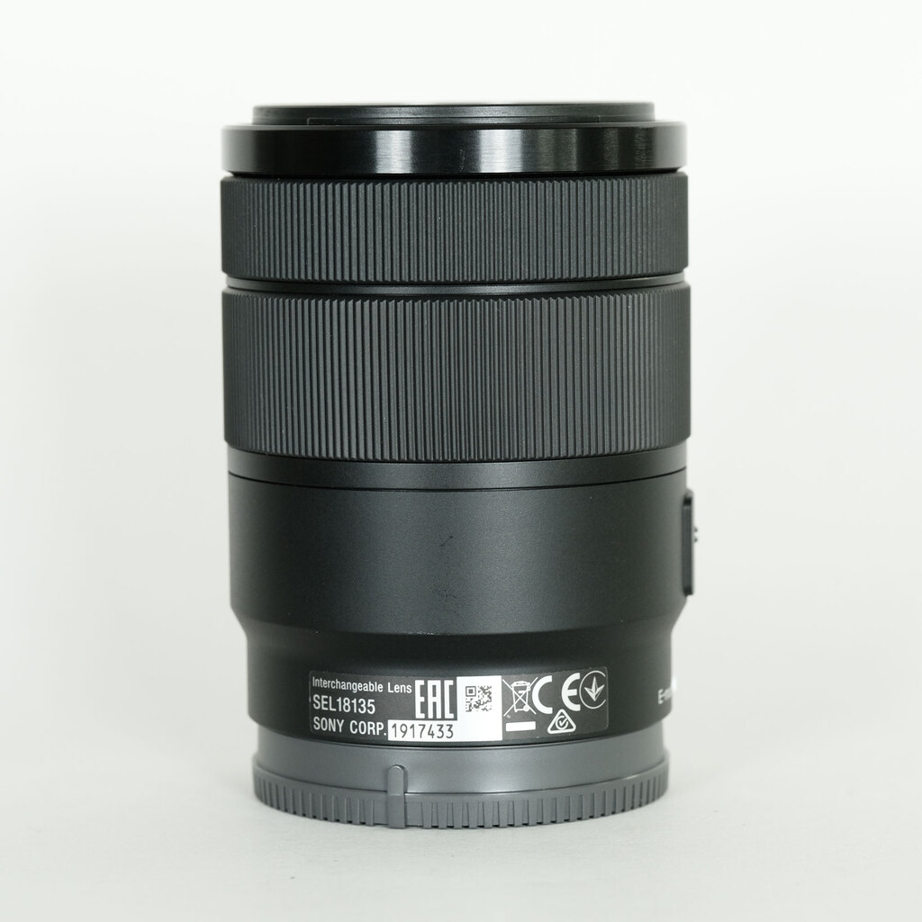 SONY E 18-135mm F3.5-5.6 OSS SEL18135