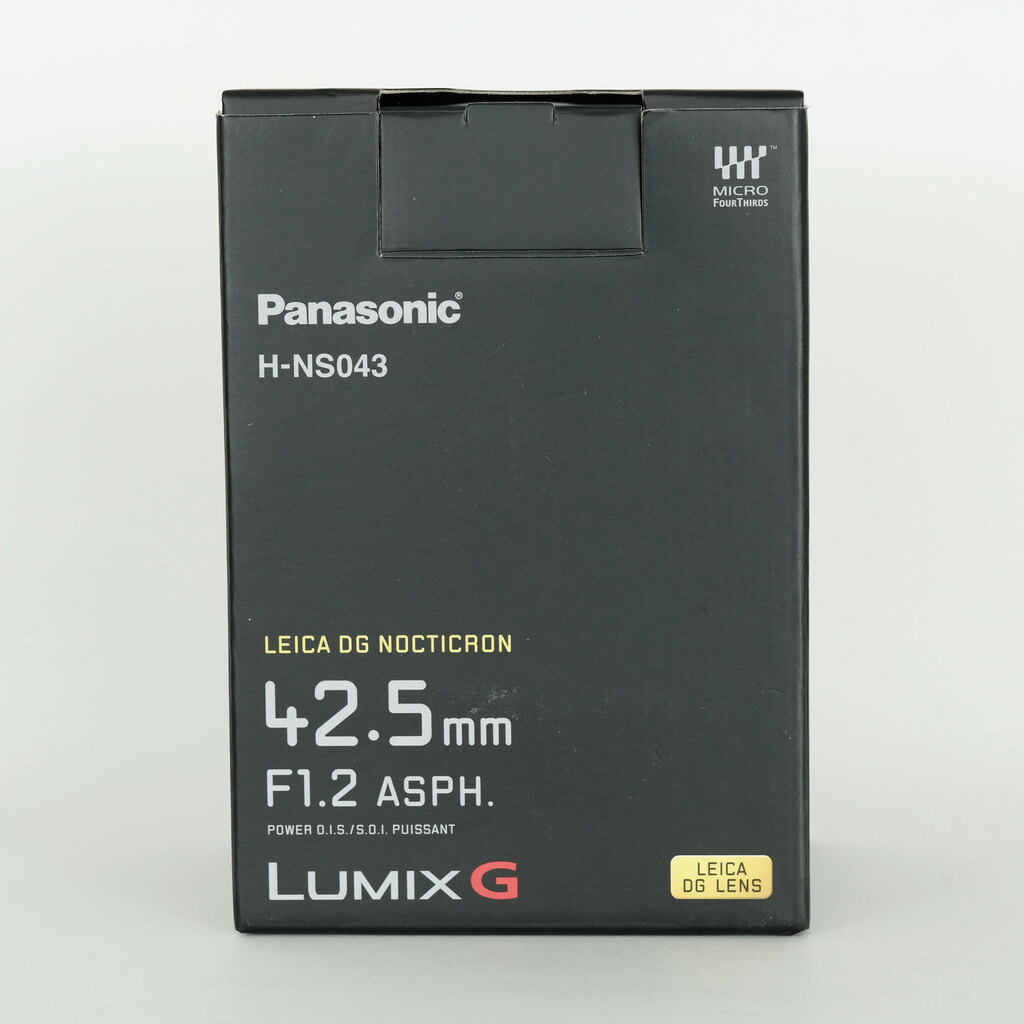 Panasonic LEICA DG NOCTICRON 42.5mm / F1.2 ASPH. / POWER O.I.S.