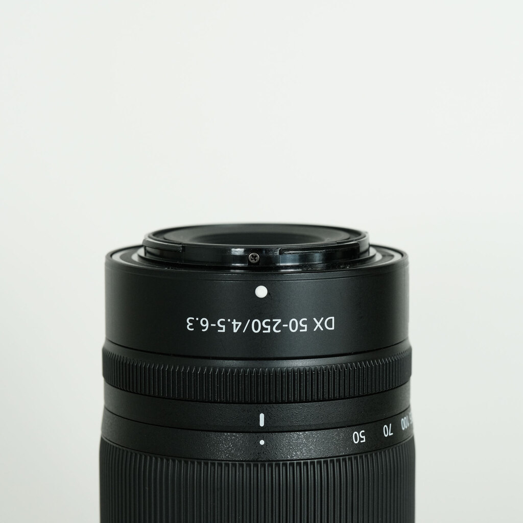 Nikon NIKKOR Z DX 50-250mm f/4.5-6.3 VR Nikon NIKKOR Z DX 50-250mm f/4.5-6.3 VR