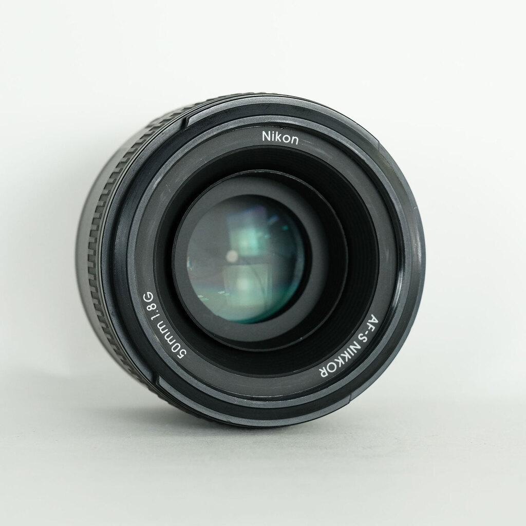 Nikon AF-S NIKKOR 50mm f/1.8G Nikon AF-S NIKKOR 50mm f/1.8G