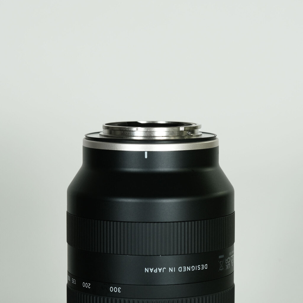 TAMRON 70-300mm F/4.5-6.3 Di III RXD (Model A047) [ソニーE用]