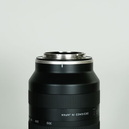 TAMRON 70-300mm F/4.5-6.3 Di III RXD (Model A047) [ソニーE用]