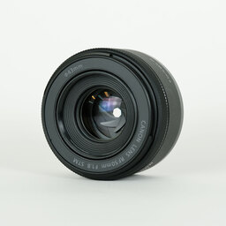 Canon RF50mm F1.8 STM